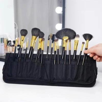 Trousse-maquillage-pinceaux-accessible