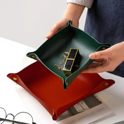Vide-poche-cuir-carre-pressions-vert-fonce_bijoux