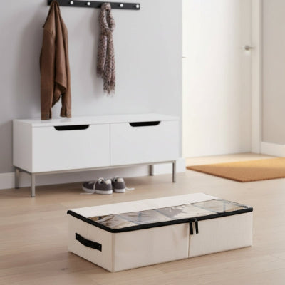 boite a chaussure tissu beige sur sol entrée maison
