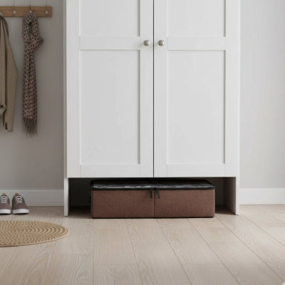 boite a chaussure tissu marron sous meuble blanc