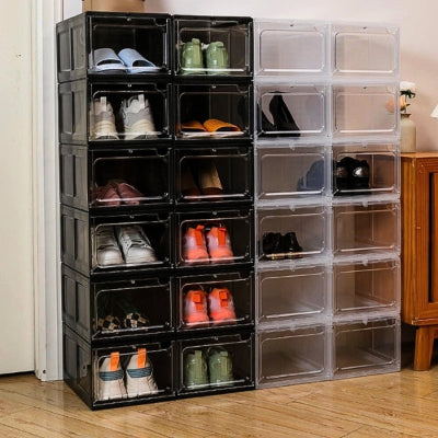 chaussures rangées dans boites transparentes bonne visibilité