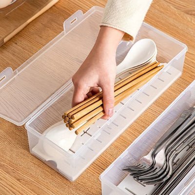 Boite-de-rangement-en-plastique-compartimentee-couverts