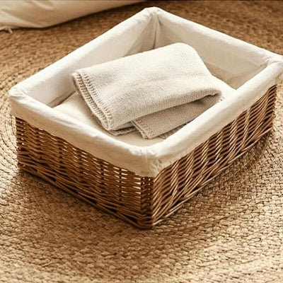 linge plié rangé dans panier rangement osier tissu écologique