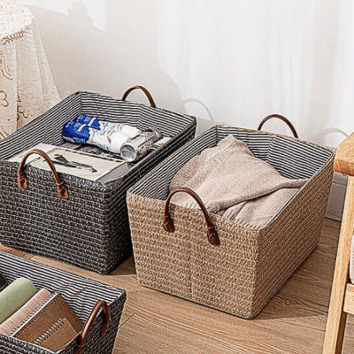 panier rangement osier zen livres linge plié sol parquet