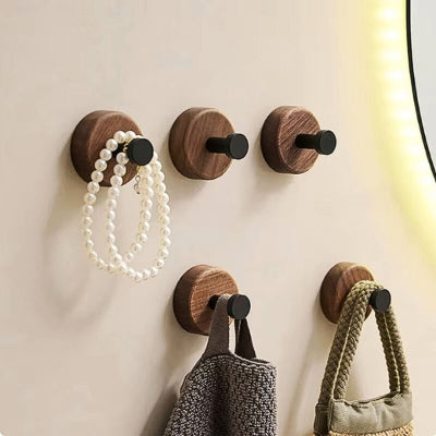 patère en bois chêne noyer rond crochet rond pratique