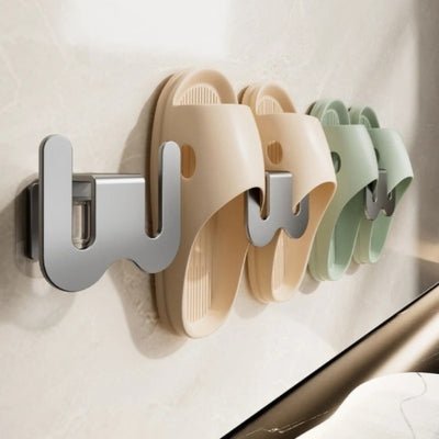 Paires-chaussures-suspendues-mur