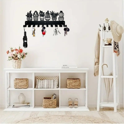 entrée maison blanche porte clé mural original plantes succulentes noir