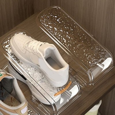 Rangement-chaussures-transparent-surface-avec-aspéritée